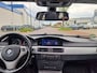 BMW 3-Serie Touring 320i PANO CARPLAY NAVI PSENSOR CRUISE 2 X SLEUTELS