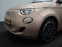 Fiat 500 RED 42 kWh | Achteruitrijcamera | Cruise Control | Stoelverwarming | Apple Carplay/Android Auto