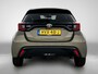 Toyota Yaris 1.5 Hybrid 130 Executive | BTW Voertuig | Sensoren V+A | Stoel + stuurverwarming | dodehoekdetectie | Apple CarPlay/Android Auto | Cruise control Adaptive | Draadloze telefoonlader | Onderweg-naar-dealer