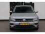 Volkswagen Tiguan 1.4 TSI ACT Comfortline Business R 150PK / 110kW DSG, Door ons onderhouden, LED koplampen, Apple Carplay & Android Auto, navigatie, wegklapbare trekhaak, 18" LMV, adaptieve cruise control (acc), verwarmbare voorstoelen, privacy glas, elektrisch verstel- en verwarmbare buitenspiegels, parkeersensoren voor en achter (pdc), DAB+, climatronic etc.