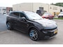 Lynk & Co 01 1.5 Panoramadak/Achteruitrijcamera/Apple carplay/Lane assist/Adaptive cruise control/Navigatie/Climate control/Stoelverwarming/Dodehoek detectie/Elektrisch sluitende achterklep/Elektrisch verstelbare stoel met geheugen