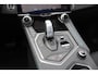 Lynk & Co 01 1.5 Panoramadak/Achteruitrijcamera/Apple carplay/Lane assist/Adaptive cruise control/Navigatie/Climate control/Stoelverwarming/Dodehoek detectie/Elektrisch sluitende achterklep/Elektrisch verstelbare stoel met geheugen