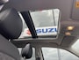 Suzuki Vitara 1.5 Hybrid Style Automaat | Panoramadak | Afneembare Trekhaak | Parkeersensoren Voor & Achter |