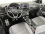 Volkswagen T-Roc 1.5 TSI 2x R-Line / AUTOMAAT/ ACC/ PARK.SENSOR.V+A/ CAMERA/ STUUR+STOELVERWARM./ DODEHOEK/ APP-CONNECT/ KEYLESS/ RIJ-MODI/ DIGITAL DASH/ NAVI/ DAB/ CLIMA/ IQ.LIGHT/ 19'' LMV