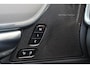 Volvo V90 T6 Recharge AWD Plus Bright - Luchtvering - IntelliSafe Assist & Surround - 360º Camera - Harman/Kardon audio - Adaptieve LED koplampen - Verwarmde voorstoelen, stuur & achterbank - Parkeersensoren voor & achter - Elektr. bedienb. voorstoelen met geheugen - Extra getint glas - 19' LMV