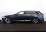 Volvo V90 T6 Recharge AWD Plus Bright - Luchtvering - IntelliSafe Assist & Surround - 360º Camera - Harman/Kardon audio - Adaptieve LED koplampen - Verwarmde voorstoelen, stuur & achterbank - Parkeersensoren voor & achter - Elektr. bedienb. voorstoelen met geheugen - Extra getint glas - 19' LMV
