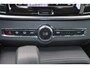 Volvo V90 T6 Recharge AWD Plus Bright - Luchtvering - IntelliSafe Assist & Surround - 360º Camera - Harman/Kardon audio - Adaptieve LED koplampen - Verwarmde voorstoelen, stuur & achterbank - Parkeersensoren voor & achter - Elektr. bedienb. voorstoelen met geheugen - Extra getint glas - 19' LMV