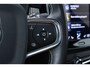 Volvo XC40 1.5 T5 Recharge Inscription | Panoramadak | Trehkaak | Harman/Kardon | Stoel+Stuurverwarming | BLIS | Memory | 21 Inch