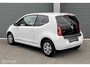Volkswagen Up! 1.0 White up! 60PK/NAVI/AIRCO/STOELVERWARMING