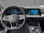 Volkswagen Golf 1.0 eTSI 110pk DSG Life Business · Camera · Apple/Android Car Play · ACC · Sfeerverlichting · Navigatie · Verkeersbord Detectie · Garantie t/m 05-02-2028 of 100.000km