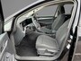 Volkswagen Golf 1.0 eTSI 110pk DSG Life Business · Camera · Apple/Android Car Play · ACC · Sfeerverlichting · Navigatie · Verkeersbord Detectie · Garantie t/m 05-02-2028 of 100.000km