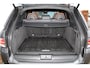Land Rover Range Rover Sport 5.0 V8 Supercharged SVR | 551PK | Panorama dak | Carbon interieur | Luchtvering | Meridian Audio| F1 flippers | Elektr. trekhaak | Alcantara hemel zwart | Elektrisch verstelbare stoelen met memory | Schaalstoelen + verwarming en ventilatie | Uitlaat klepsysteem | Keyless GO | Standkachel | Stuurverwarming | Achterbank verwarmd | Dodehoekdetectie | Apple carplay |