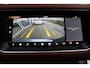 Land Rover Range Rover Sport 5.0 V8 Supercharged SVR | 551PK | Panorama dak | Carbon interieur | Luchtvering | Meridian Audio| F1 flippers | Elektr. trekhaak | Alcantara hemel zwart | Elektrisch verstelbare stoelen met memory | Schaalstoelen + verwarming en ventilatie | Uitlaat klepsysteem | Keyless GO | Standkachel | Stuurverwarming | Achterbank verwarmd | Dodehoekdetectie | Apple carplay |