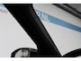 Land Rover Range Rover Sport 5.0 V8 Supercharged SVR | 551PK | Panorama dak | Carbon interieur | Luchtvering | Meridian Audio| F1 flippers | Elektr. trekhaak | Alcantara hemel zwart | Elektrisch verstelbare stoelen met memory | Schaalstoelen + verwarming en ventilatie | Uitlaat klepsysteem | Keyless GO | Standkachel | Stuurverwarming | Achterbank verwarmd | Dodehoekdetectie | Apple carplay |