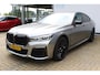 BMW 7-Serie 745e High Executive M-sport | Incl. 12 maanden Garantie | Carbon core | Head-up Display | Stoelverwarming & ventilatie | Elektrisch verstelbare stoelen met memory | Adaptive cruise | Achteruitrijcamera | Harman/Kardon Audiosysteem | Keyless GO | Luchtvering | Apple CarPlay/Android Auto | Navigatie | Elektrische kofferklep | Draadloze telefoonlader | Dodehoek sensoren |