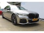 BMW 7-Serie 745e High Executive M-sport | Incl. 12 maanden Garantie | Carbon core | Head-up Display | Stoelverwarming & ventilatie | Elektrisch verstelbare stoelen met memory | Adaptive cruise | Achteruitrijcamera | Harman/Kardon Audiosysteem | Keyless GO | Luchtvering | Apple CarPlay/Android Auto | Navigatie | Elektrische kofferklep | Draadloze telefoonlader | Dodehoek sensoren |