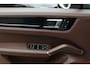 Porsche Cayenne 3.0 E-Hybrid / Trekhaak / Panoramadak / 360Camera / Luchtvering / 21'' / Bose / Sportdesign+Chrono / Leder / Stuur+Stoelverwarming / Dodehoek / DAB / Cruise Control
