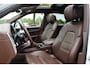Porsche Cayenne 3.0 E-Hybrid / Trekhaak / Panoramadak / 360Camera / Luchtvering / 21'' / Bose / Sportdesign+Chrono / Leder / Stuur+Stoelverwarming / Dodehoek / DAB / Cruise Control