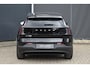 Volvo EX30 P3 Plus Europa 51 kWh | Harman Kardon Soundbar | Elektrische verstelbare voorstoelen | Stoel en Stuurwielverwarming | Google Navigatie | Parkeersensoren voor en achter | Parkeercamera | Keyless |