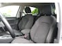 Volkswagen Golf 8 1.5 eTSI Style DSG Navi IQ Led Cam Acc Pdc