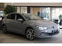 Volkswagen Golf 8 1.5 eTSI Style DSG Navi IQ Led Cam Acc Pdc