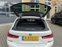 BMW 3-Serie 320e TOURING HIGH EXECUTIVE M-SPORT PANO/LEER/LED/CAMERA/NL-AUTO