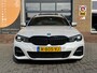BMW 3-Serie 320e TOURING HIGH EXECUTIVE M-SPORT PANO/LEER/LED/CAMERA/NL-AUTO