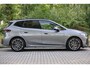 BMW 2-Serie Active Tourer 218i M-Pakket | Pano | HUD | Harman Kardon | Adap Cruise | LED | Elektr. Stoel Mem | DAB | Keyless | Camera | Etc.
