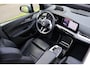 BMW 2-Serie Active Tourer 218i M-Pakket | Pano | HUD | Harman Kardon | Adap Cruise | LED | Elektr. Stoel Mem | DAB | Keyless | Camera | Etc.