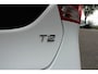 Volvo V40 T2 Kinetic 129PK Handgeschakeld | Verwarmbare Voorruit | Trekhaak | Getint Glas | Cruise Control | Navigatie | Bluetooth | Achteruitrijcamera | Parkeersensoren Achter | Stoelverwarming |