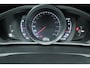 Volvo V40 T2 Kinetic 129PK Handgeschakeld | Verwarmbare Voorruit | Trekhaak | Getint Glas | Cruise Control | Navigatie | Bluetooth | Achteruitrijcamera | Parkeersensoren Achter | Stoelverwarming |