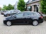 Renault Megane Estate 1.3 TCe Limited , Camera , Stoelverwarming, Trekhaak , Bluetooth , Pdc enz. Carplay