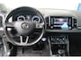 Skoda Karoq 1.5 TSI ACT Ambition Business Automaat - N.A.P. Airco, Cruise, Navi, PDC, Carplay, Trekhaak.