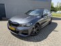 BMW 3-Serie 330i High Executive M Sport Schuif-/ Kanteldak 19 Inch Wegklapbare trekhaak Achteruitrijcamera Carplay Stoelverwarming