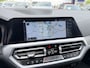 BMW 3-Serie 330i High Executive M Sport Schuif-/ Kanteldak 19 Inch Wegklapbare trekhaak Achteruitrijcamera Carplay Stoelverwarming