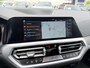 BMW 3-Serie 330i High Executive M Sport Schuif-/ Kanteldak 19 Inch Wegklapbare trekhaak Achteruitrijcamera Carplay Stoelverwarming