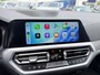 BMW 3-Serie 330i High Executive M Sport Schuif-/ Kanteldak 19 Inch Wegklapbare trekhaak Achteruitrijcamera Carplay Stoelverwarming
