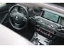 BMW 5-Serie Touring 520d High Executive | Head-up display | Lane assist | Elek Panoramadak