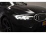 BMW 3-Serie Touring 330e M Sport [ M-stoelen Panorama HarmanKardon ACC ]