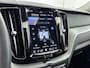 Volvo XC60 B4 Ultimate Bright | 20" | Panoramadak | 360 Camera | Head-Up | Harman Kardon | Full LED | Elektr. verst. Stoelen | Getint Glas | Adaptieve Cruise | BLIS | Stoel/Stuurverwarming
