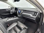 Volvo XC60 B4 Ultimate Bright | 20" | Panoramadak | 360 Camera | Head-Up | Harman Kardon | Full LED | Elektr. verst. Stoelen | Getint Glas | Adaptieve Cruise | BLIS | Stoel/Stuurverwarming