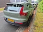 Volvo XC40 2.0 B4 Plus Dark | Trekhaak | Adaptive Cruiscontrol | Blis | PDC V+A en Camera | Verwarmbare Voorruit | Stoel + Stuurverwarming | Apple Carplay-Android Auto