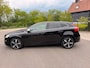 Volvo V40 2.0 T4 190 PK Business Sport Design Automaat Panoramadak, Leder,Full-Led Xenon