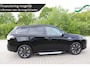 Mitsubishi Outlander 2.0 PHEV Instyle | leder | schuifdak |trekhaak | premium audio | stoelverwarming | climate & cruise control