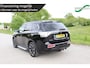 Mitsubishi Outlander 2.0 PHEV Instyle | leder | schuifdak |trekhaak | premium audio | stoelverwarming | climate & cruise control