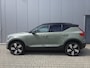 Volvo XC40 Recharge Ultimate 70 kWh 20 inch velgen / Nubuck / Harman Kardon audio / Elektrisch verstelbare stoelen / Stoel/- en stuurverwarming