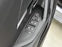 Peugeot e-2008 EV 156pk Allure Avantage 54 kWh Automaat | Navigatie | 360° Camera | 3-Fase | Adaptieve Cruise Control | Dodehoekdetectie | Climate Control | 17"LMV | Apple Carplay/Android Auto |
