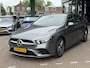 Mercedes-Benz A-klasse 200 Premium Plus AUTOMAAT| CAMERA| NAVIGATIE| SPORT INTERIEUR| AIRCO/ECC| CRUISECONTROL| PARKEERSENSOREN