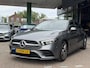Mercedes-Benz A-klasse 200 Premium Plus AUTOMAAT| CAMERA| NAVIGATIE| SPORT INTERIEUR| AIRCO/ECC| CRUISECONTROL| PARKEERSENSOREN