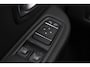 Renault Clio Estate 0.9 TCe Limited | Trekhaak | Cruise-control | Telefoonvoorbereiding | Parkeersensoren | All-Season |